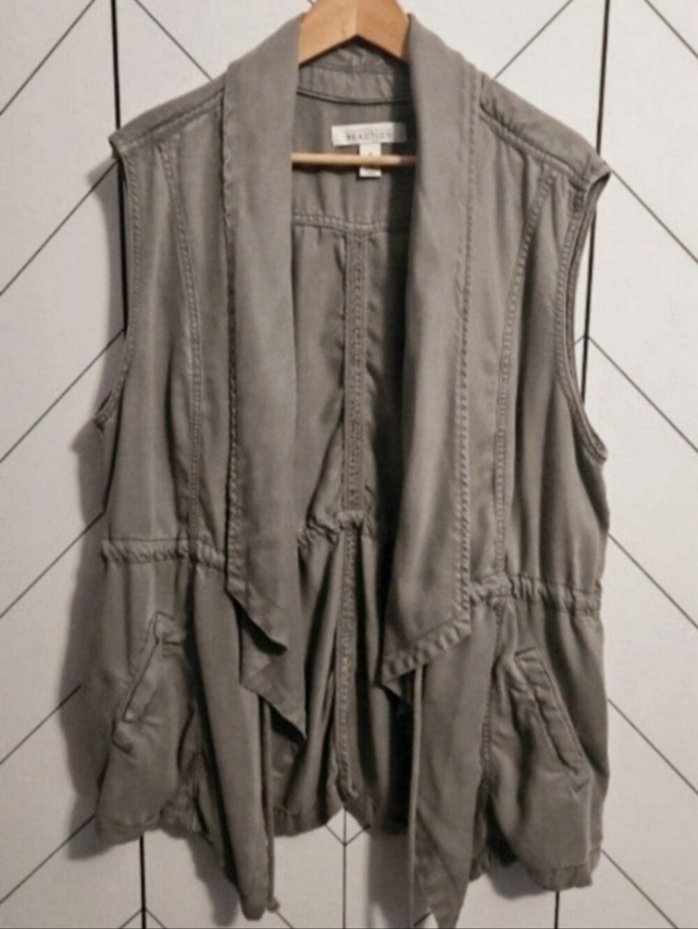 Kenneth Cole Reaction Grey Tencel Tie Waist Vest, Plus 1X